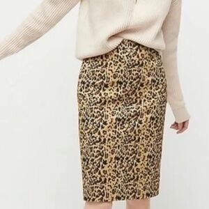 J Crew Leopard Pencil Skirt lined bi-stretch cotton, size 6 ELNC